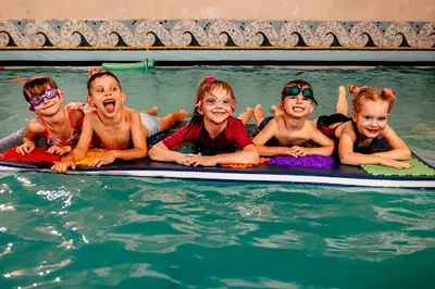 Od Niemowlaka Do Pływaka. GOLDI Szkoła Pływania